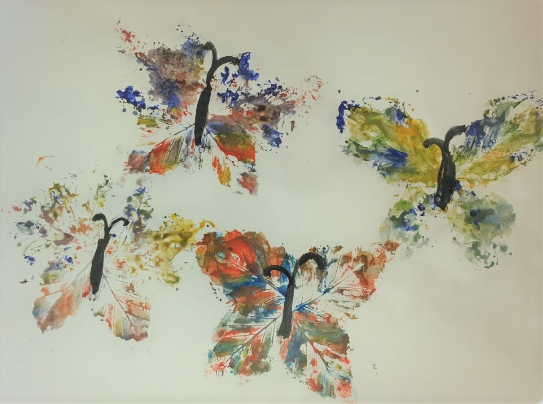 A picture containing fabric, ceramic ware

Description automatically generated